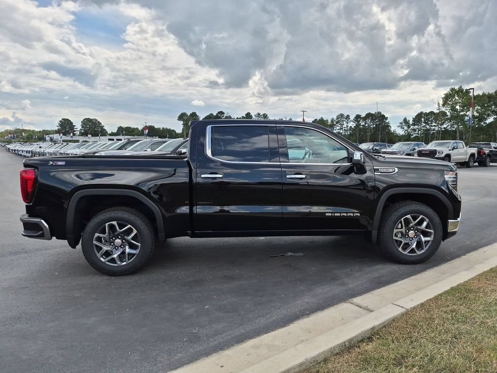 New 2026 GMC Sierra 1500 SLT Truck — photo 2 of 4