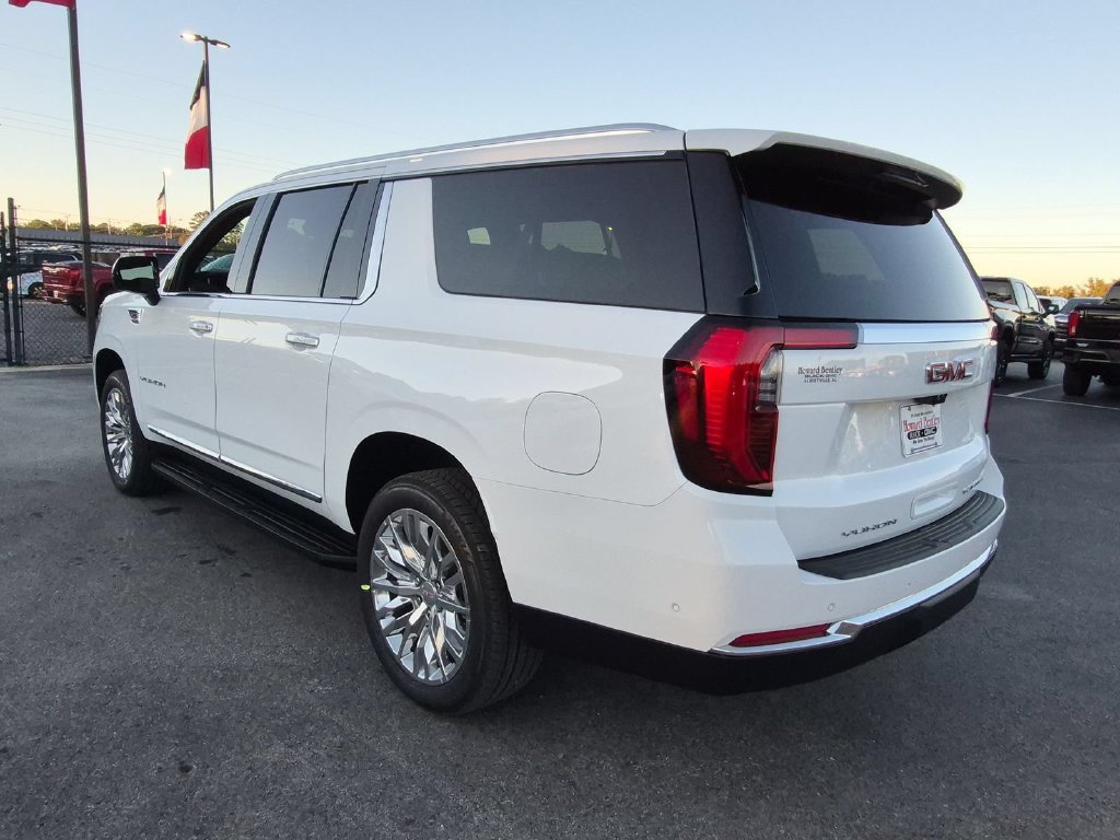 New 2027 GMC Yukon XL Elevation SUV New 2027 GMC Yukon XL Elevation SUV — photo 4 of 4