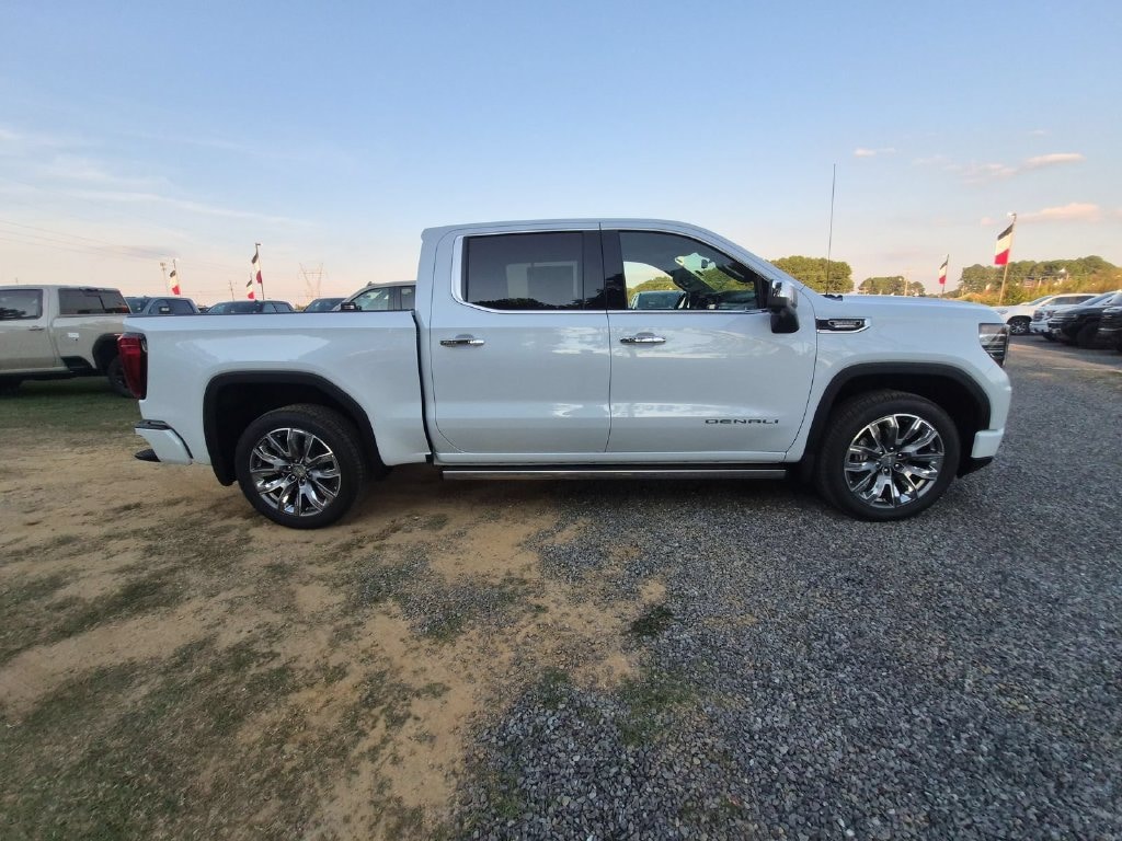 New 2026 GMC Sierra 1500 Denali Truck — photo 2 of 4