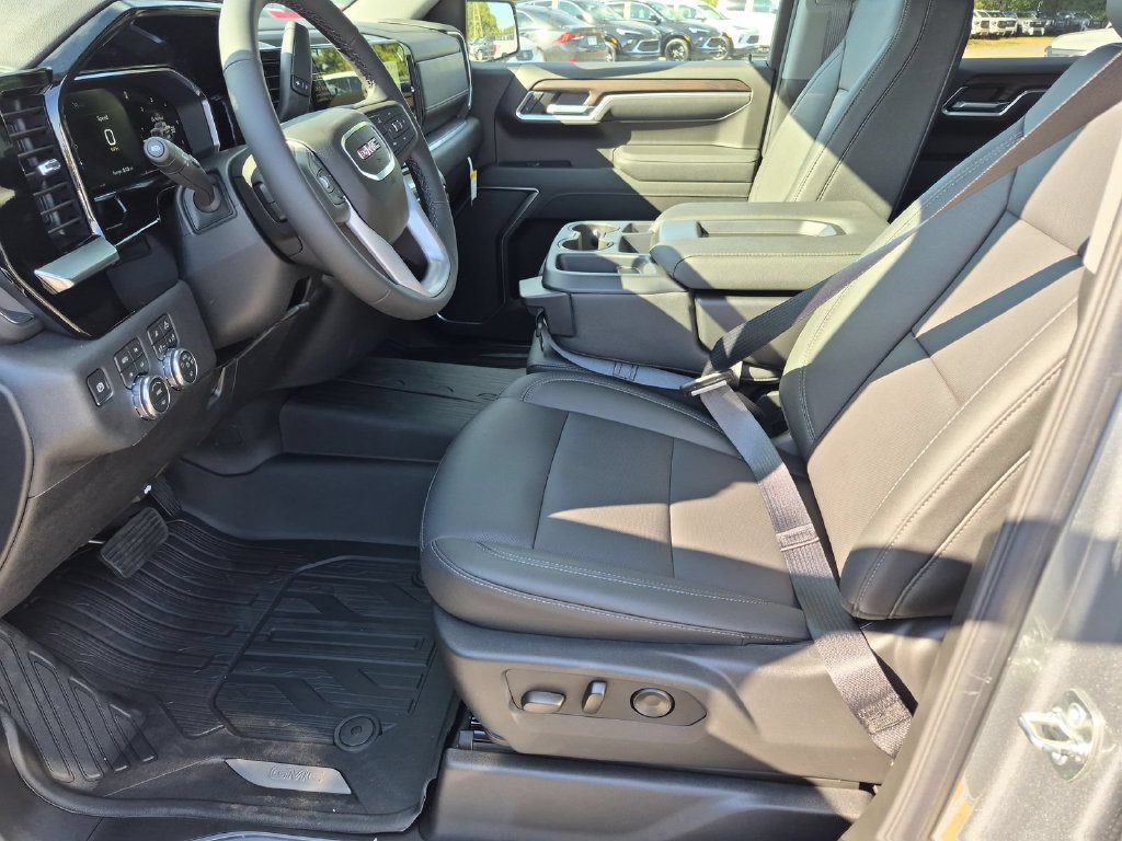 2026 GMC Sierra 1500 SLT - Photo 18