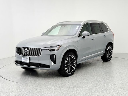 2025 Volvo XC90 plug-in hybrid T8 (2025.5) Core 7-Seater SUV