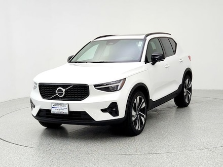 2026 Volvo XC40 B5 Ultra SUV