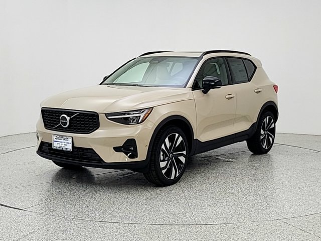 2026 Volvo XC40