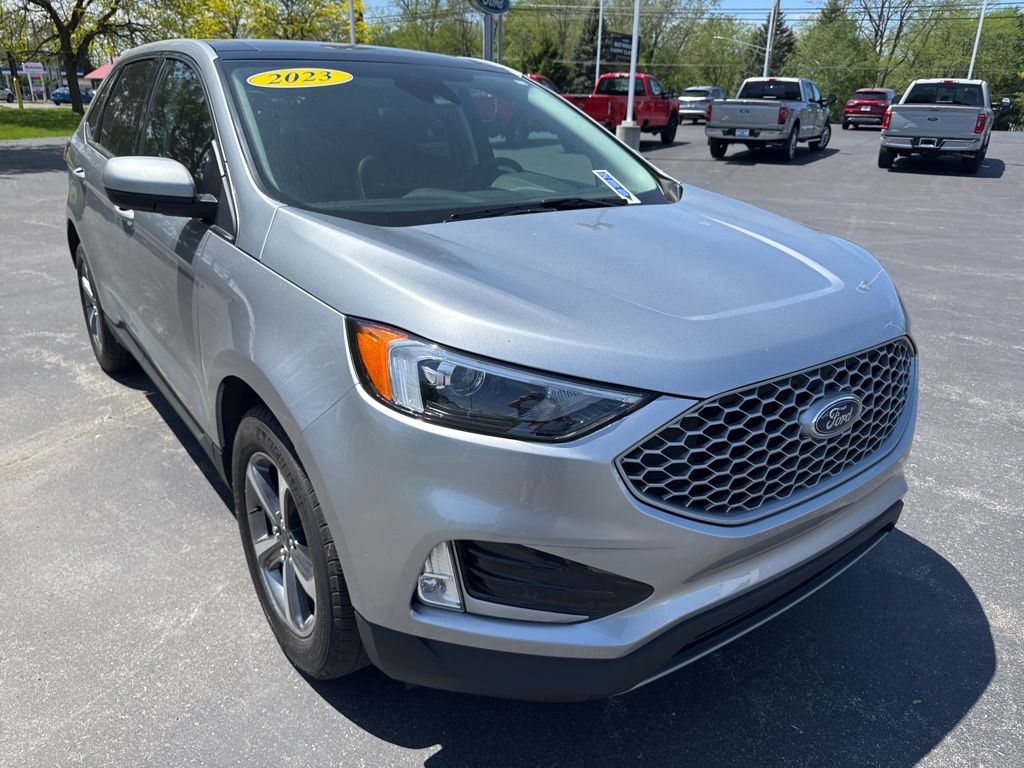 2023 Ford Edge