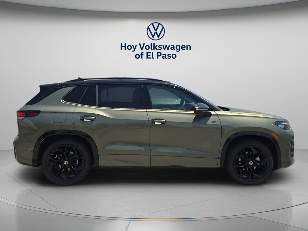 New 2026 Volkswagen Tiguan SE R-Line Black SUV