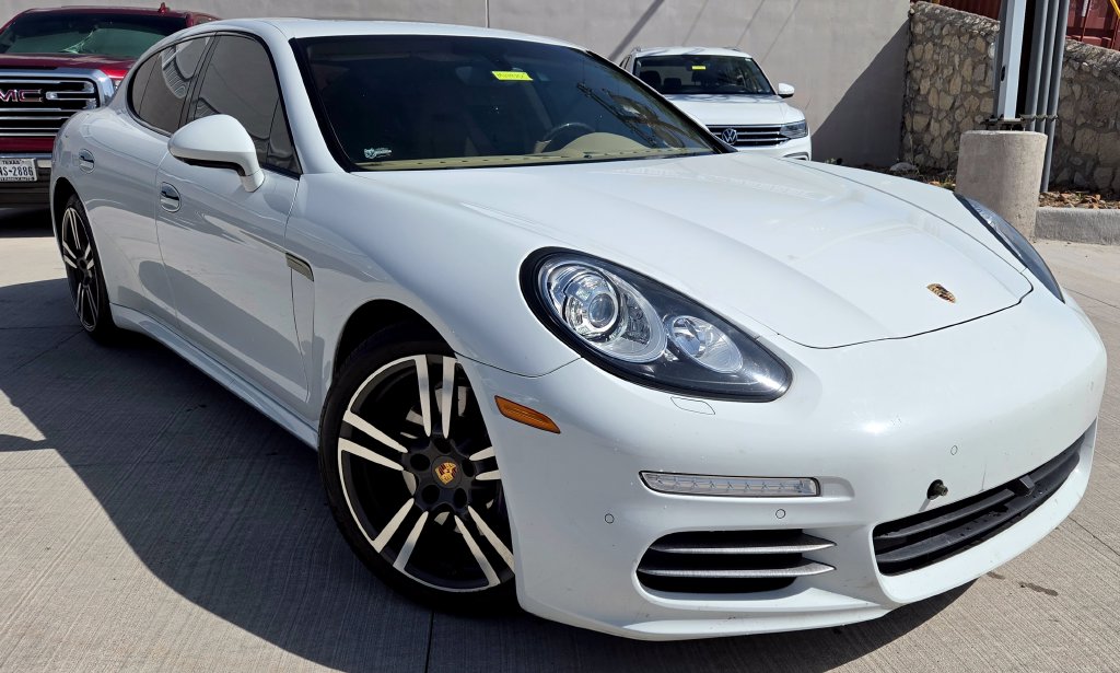 2016 Porsche Panamera