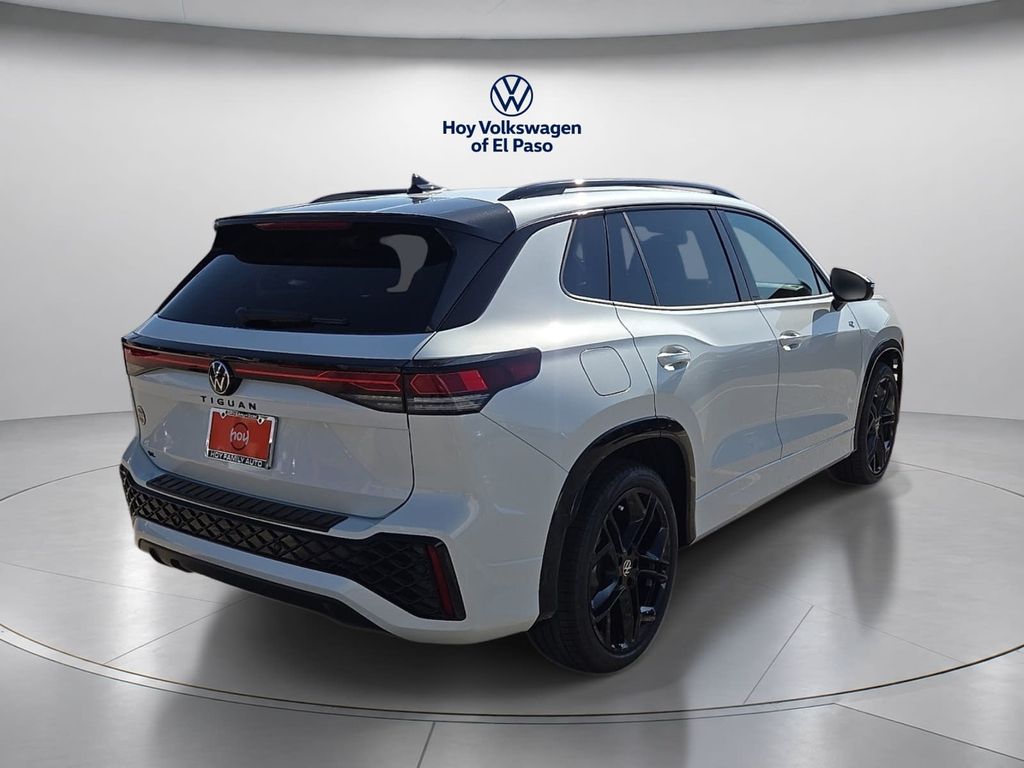 New 2026 Volkswagen Tiguan SE R-Line Black SUV