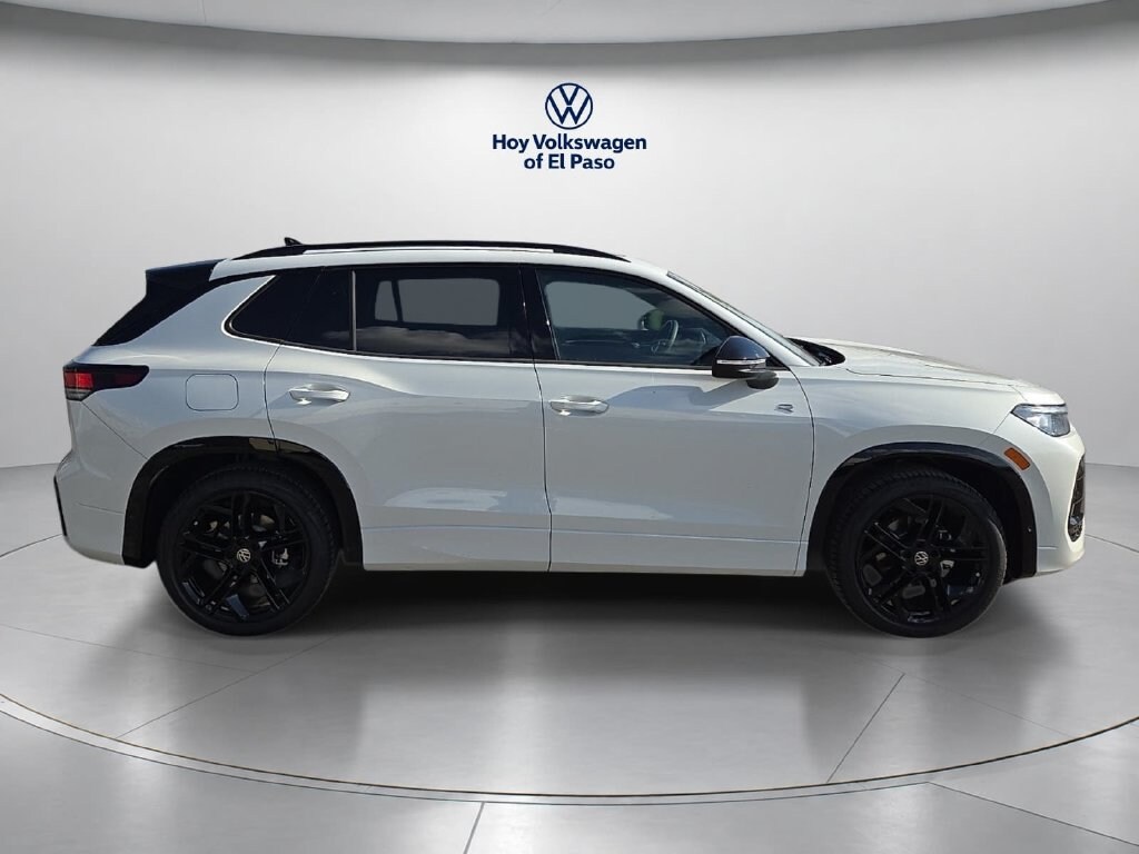 New 2026 Volkswagen Tiguan SE R-Line Black SUV