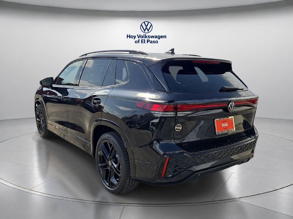 New 2026 Volkswagen Tiguan SE R-Line Black SUV