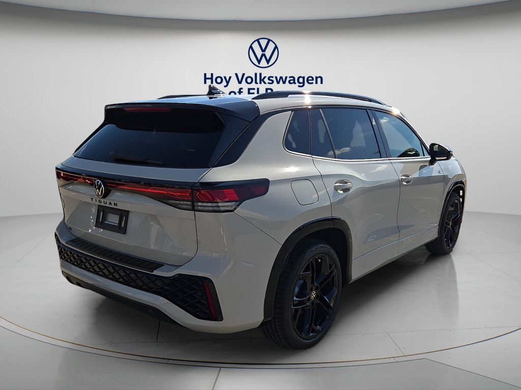 New 2026 Volkswagen Tiguan SE R-Line Black SUV