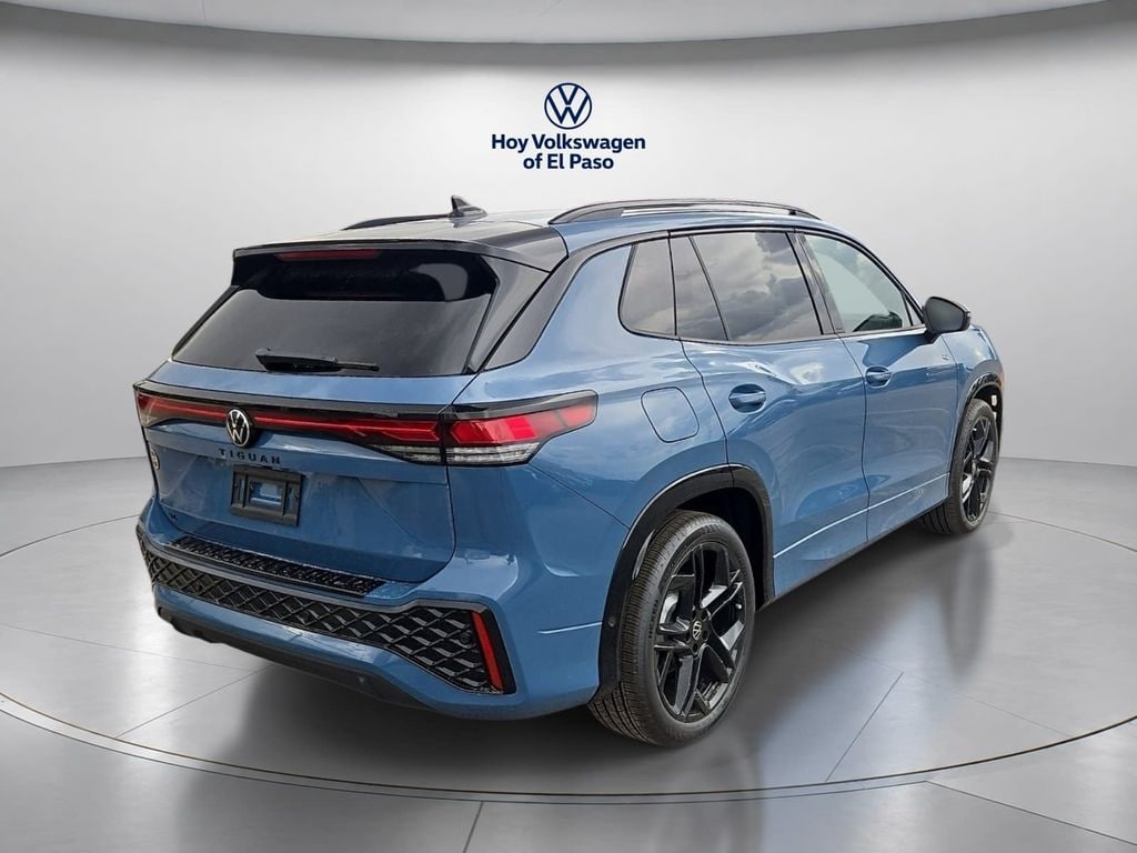 New 2026 Volkswagen Tiguan SE R-Line Black SUV