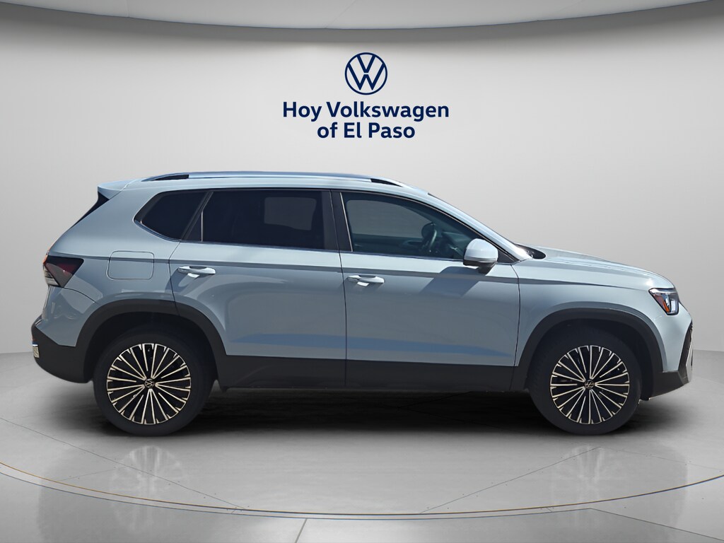 New 2026 Volkswagen Taos 1.5T SE SUV