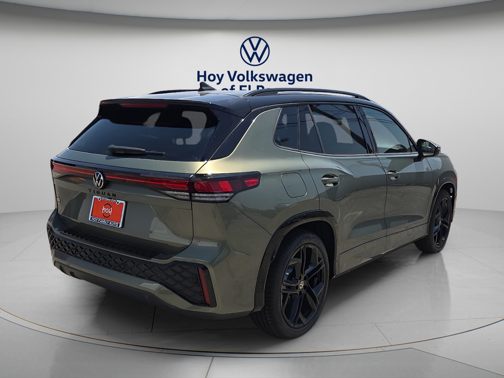 New 2026 Volkswagen Tiguan SE R-Line Black SUV