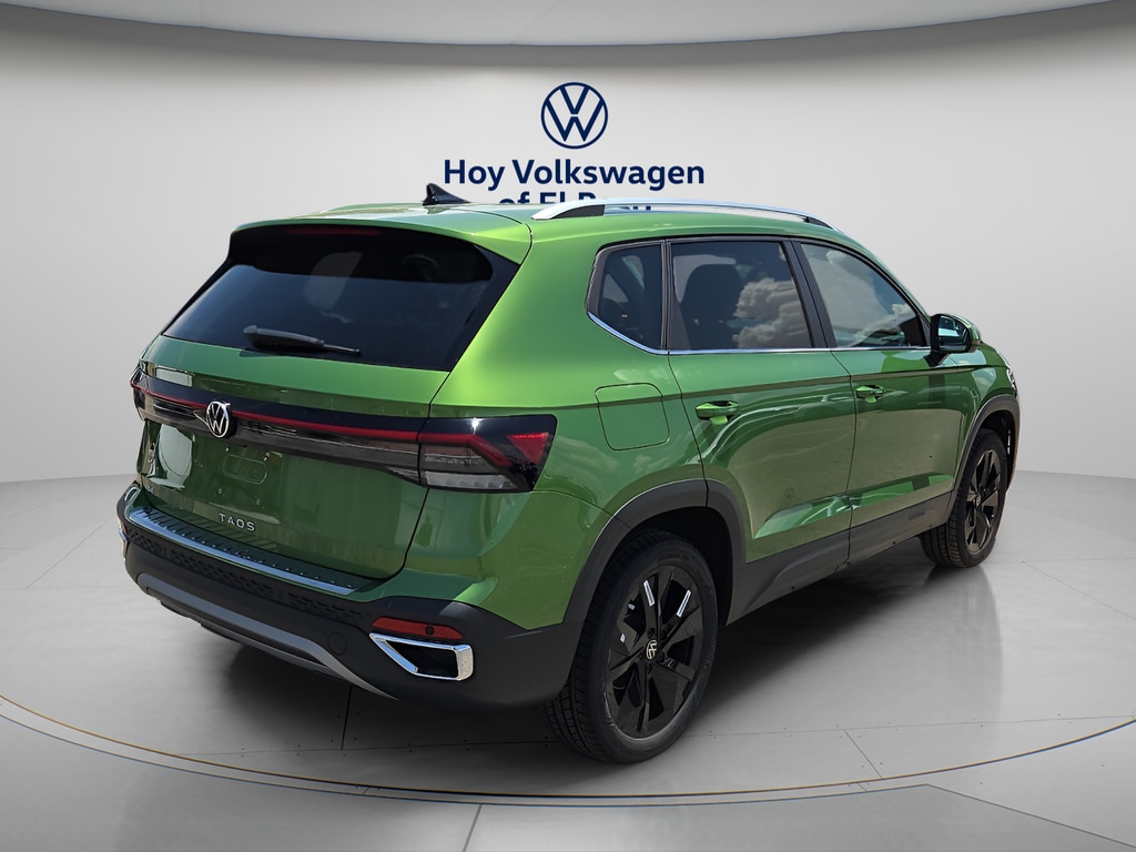 New 2026 Volkswagen Taos 1.5T SE SUV