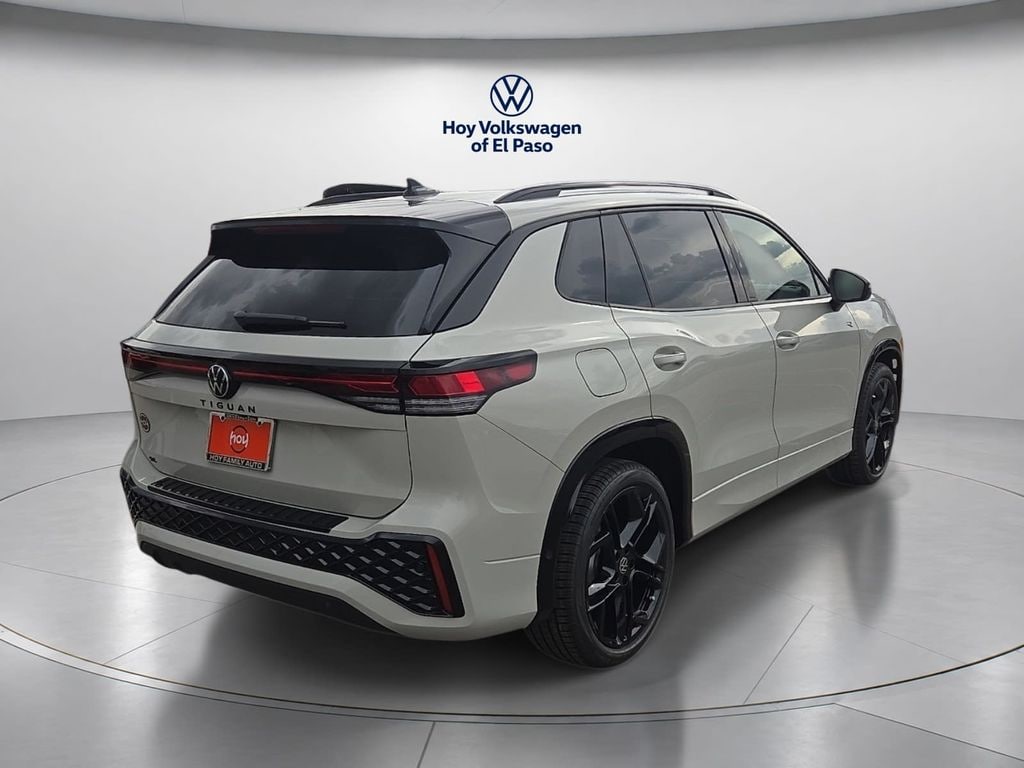 New 2026 Volkswagen Tiguan SE R-Line Black SUV