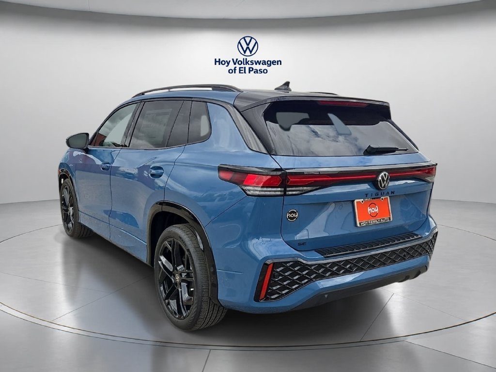 New 2026 Volkswagen Tiguan SE R-Line Black SUV