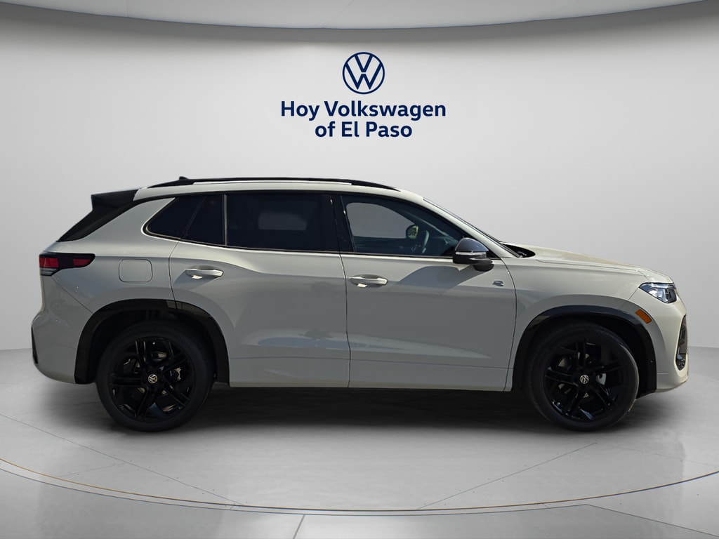 New 2026 Volkswagen Tiguan SE R-Line Black SUV