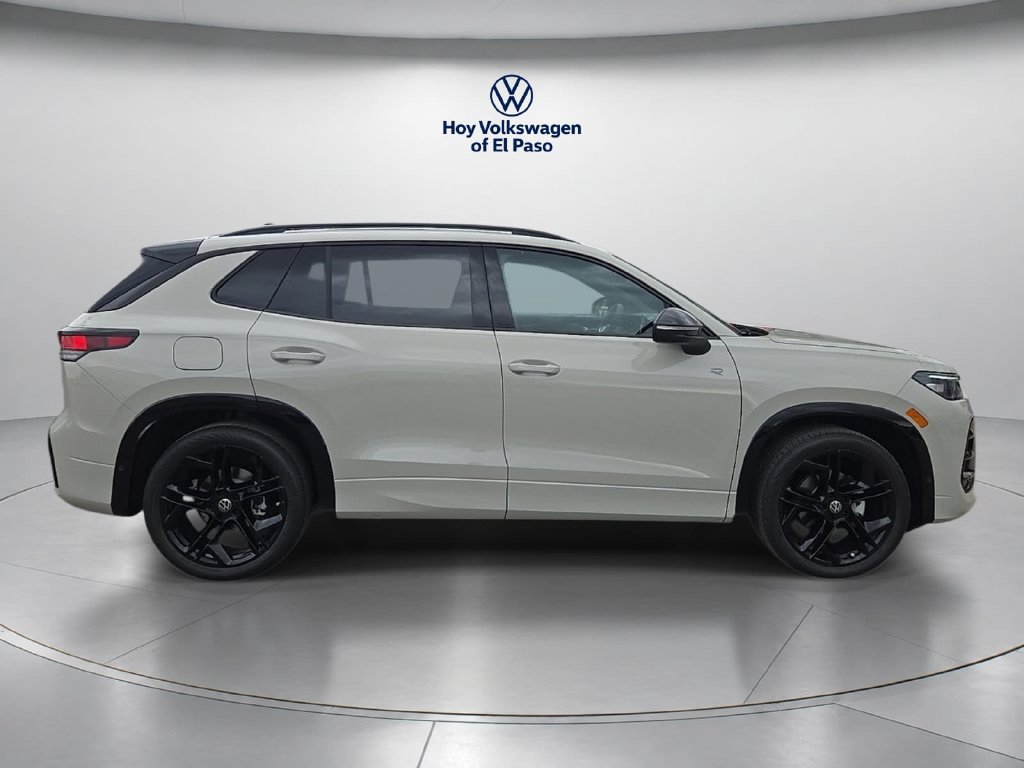 New 2026 Volkswagen Tiguan SE R-Line Black SUV