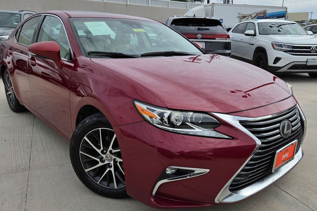 2017 Lexus ES