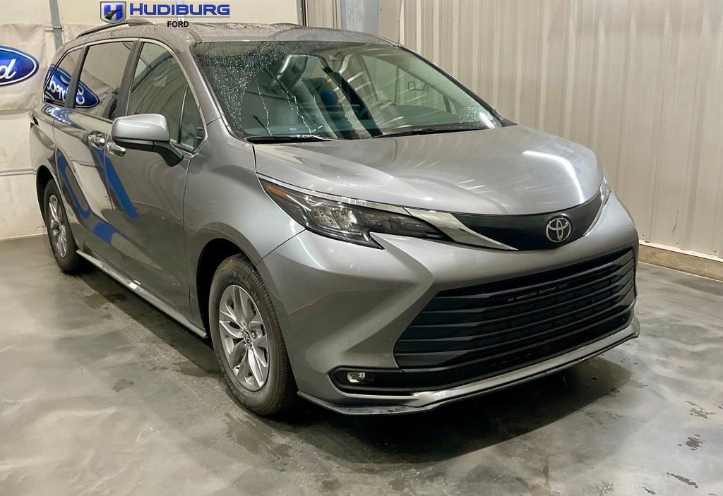 2026 Toyota Sienna