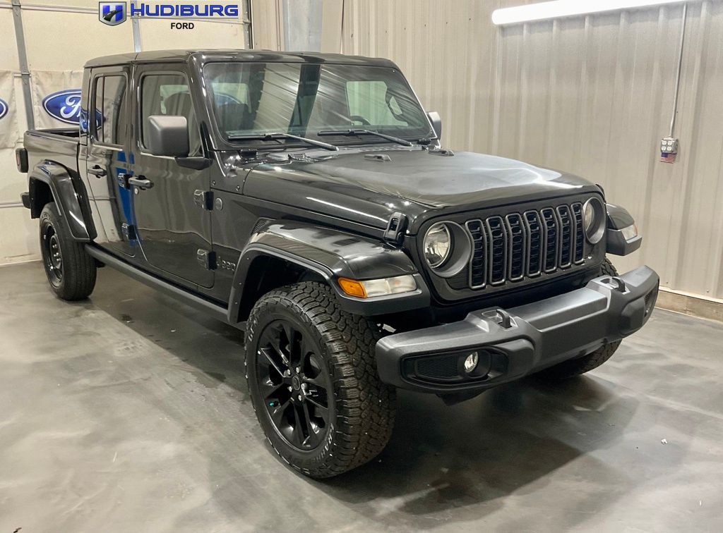 2025 Jeep Gladiator Nighthawk