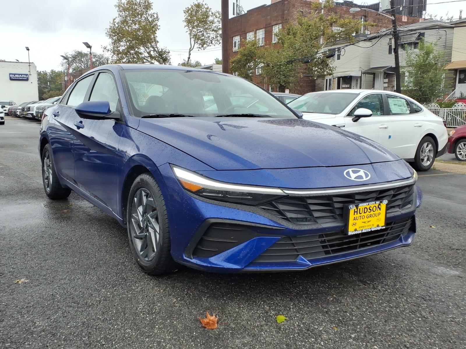 2024 Hyundai Elantra IVT 