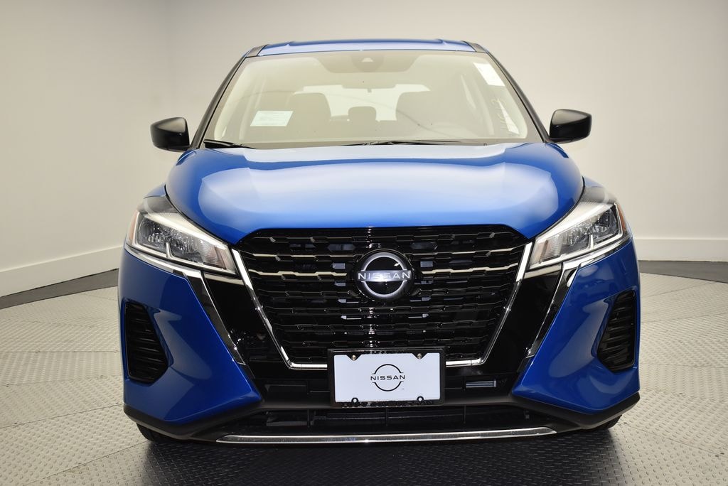 Certified 2025 Nissan