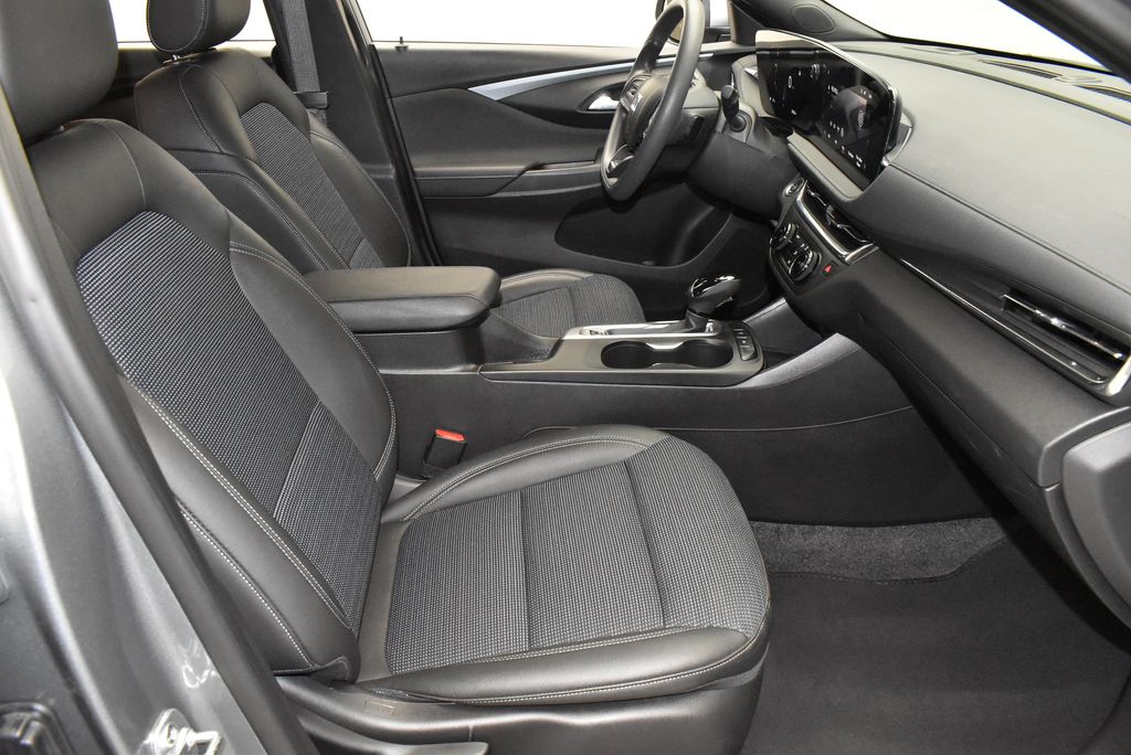 2025 Buick Envista Preferred - Photo 21