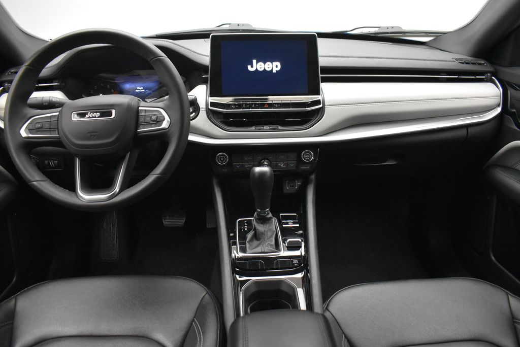 2025 Jeep Compass Limited - Photo 28