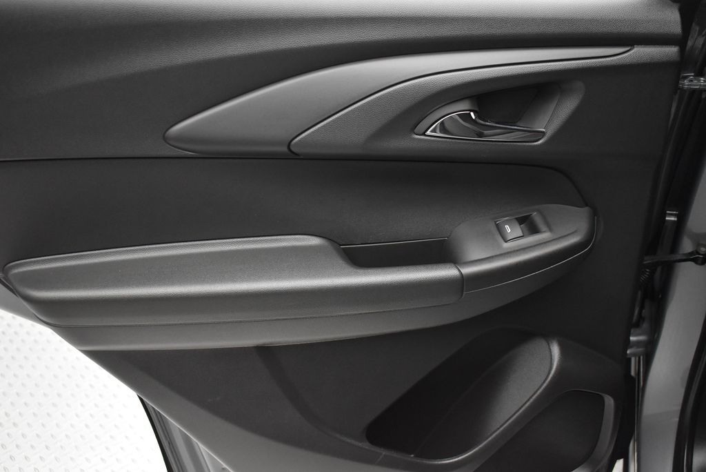 2025 Chevrolet Trailblazer LT - Photo 30