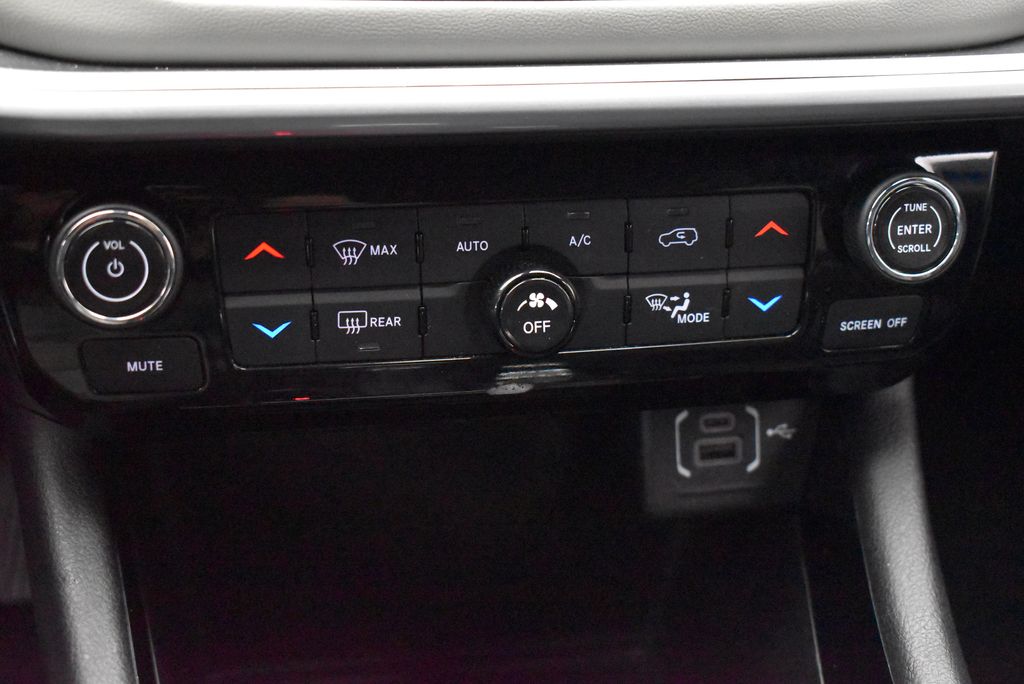 2025 Jeep Compass Limited - Photo 21
