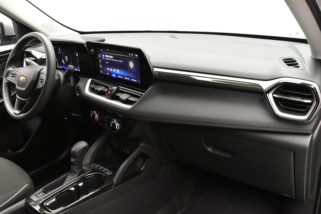 2025 Chevrolet Trailblazer LT - Photo 24