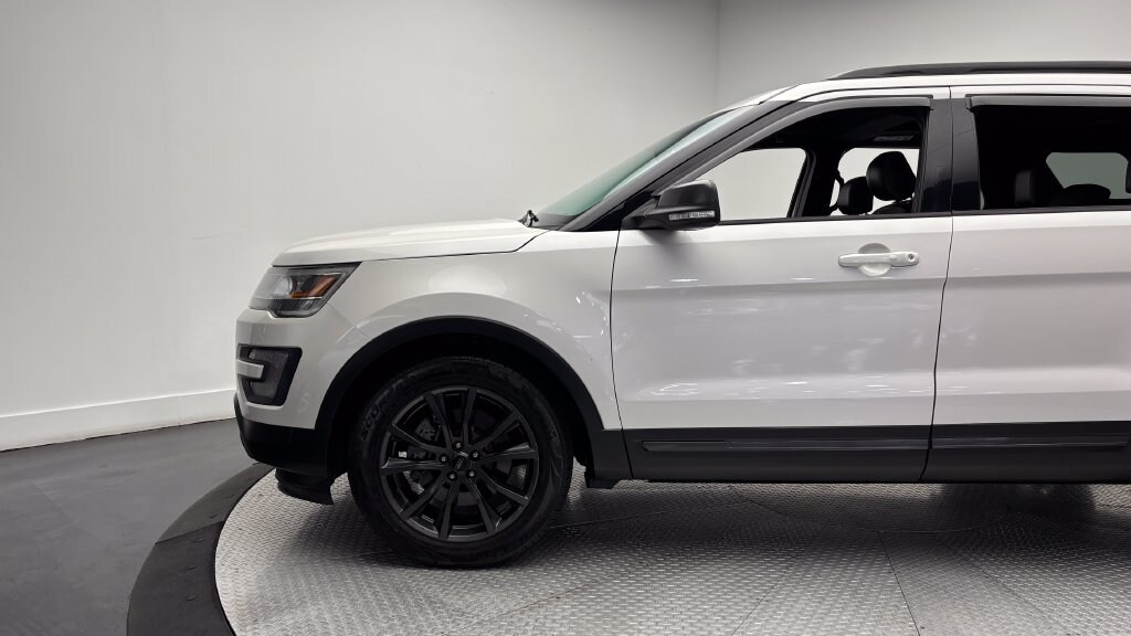 Used 2017 Ford Explorer XLT SUV