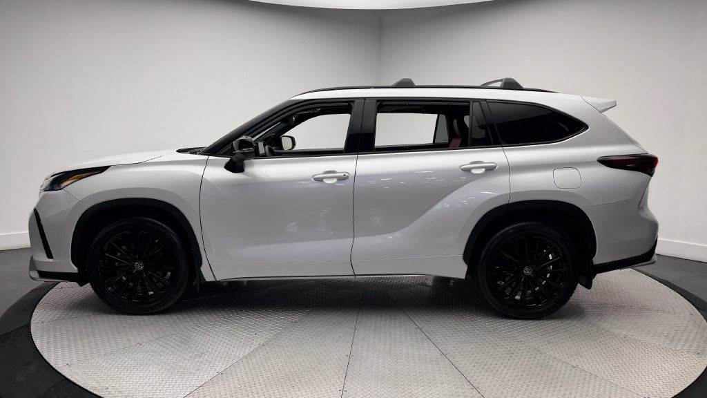 Used 2025 Toyota Highlander XSE SUV