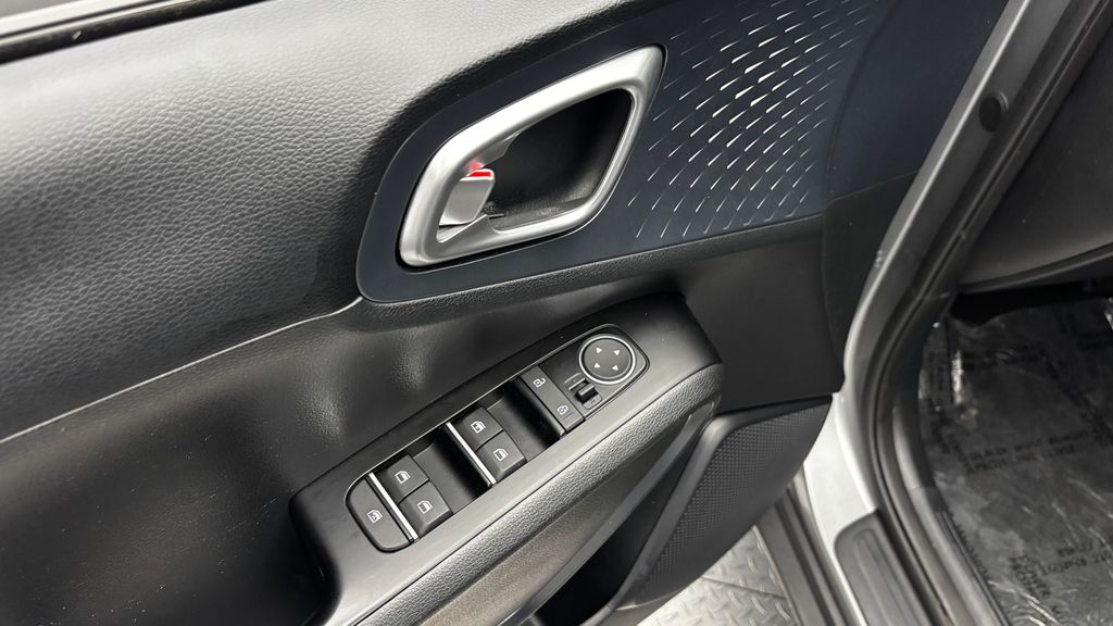 2025 Kia Soul EX - Photo 15