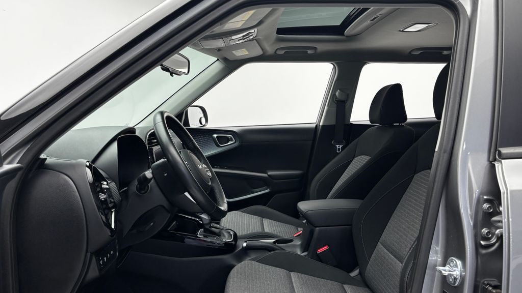 2025 Kia Soul EX - Photo 11