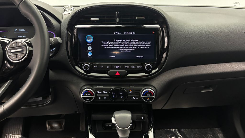2025 Kia Soul EX - Photo 17