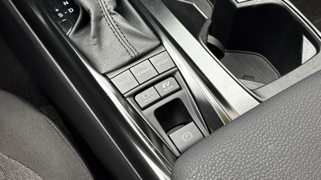 2026 Toyota Camry LE - Photo 17