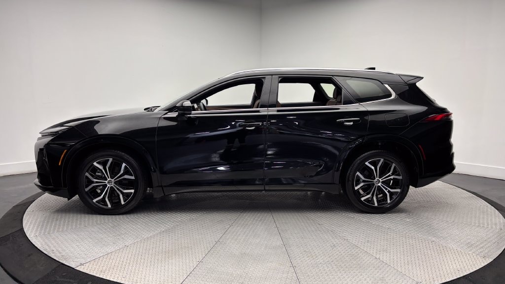 Certified 2025 Toyota Crown Signia XLE SUV