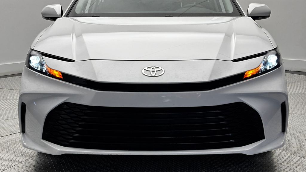 2026 Toyota Camry LE - Photo 34