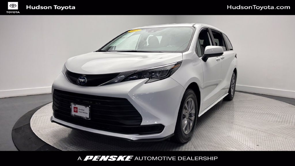 Certified 2025 Toyota Sienna LE 8 Passenger Van Passenger Van