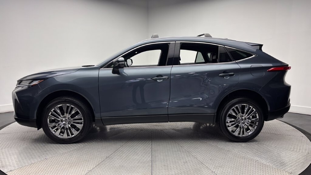 Used 2024 Toyota Venza XLE SUV
