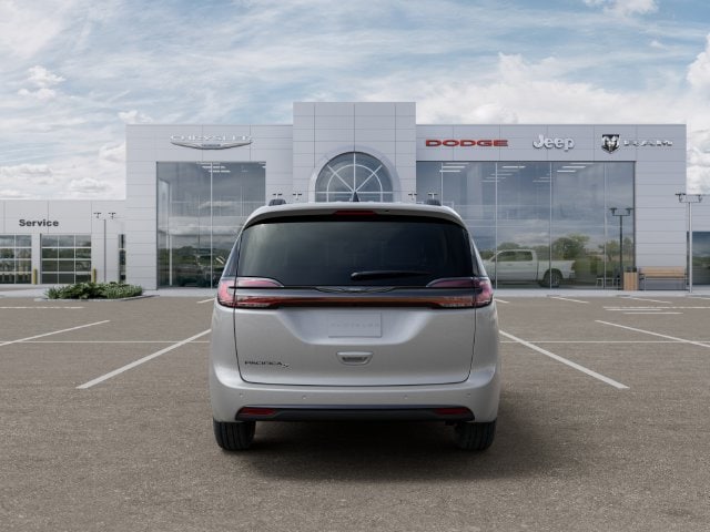 2026 Chrysler Pacifica Select - Photo 7