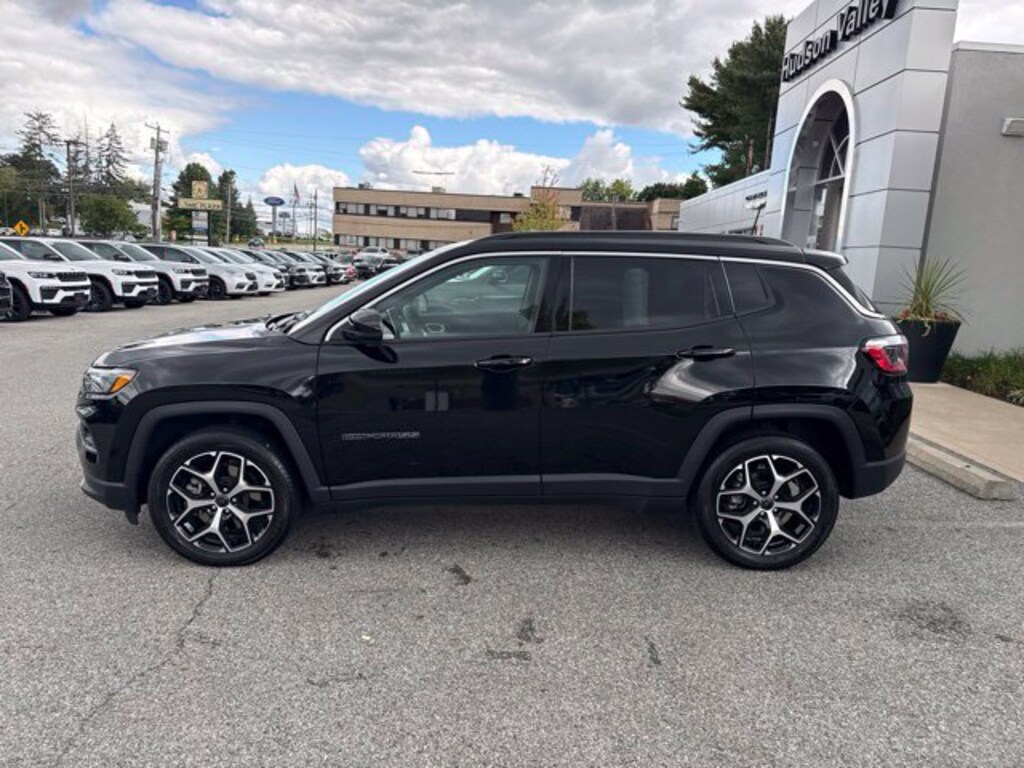Used 2025 Jeep Compass Limited Limited 4x4