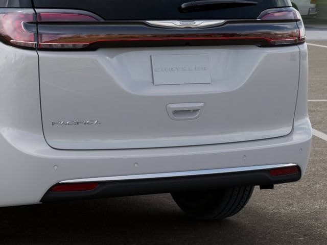 2026 Chrysler Pacifica Select - Photo 13