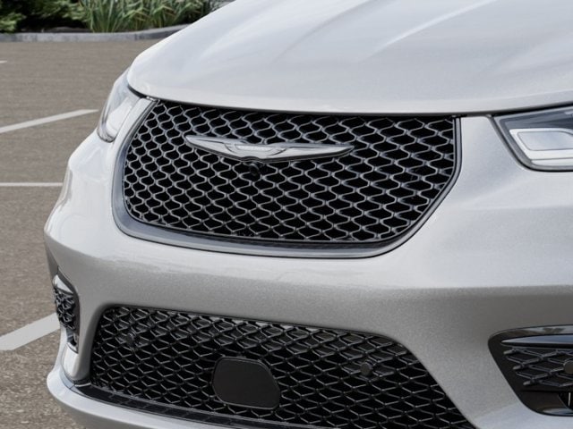 2026 Chrysler Pacifica Select - Photo 11
