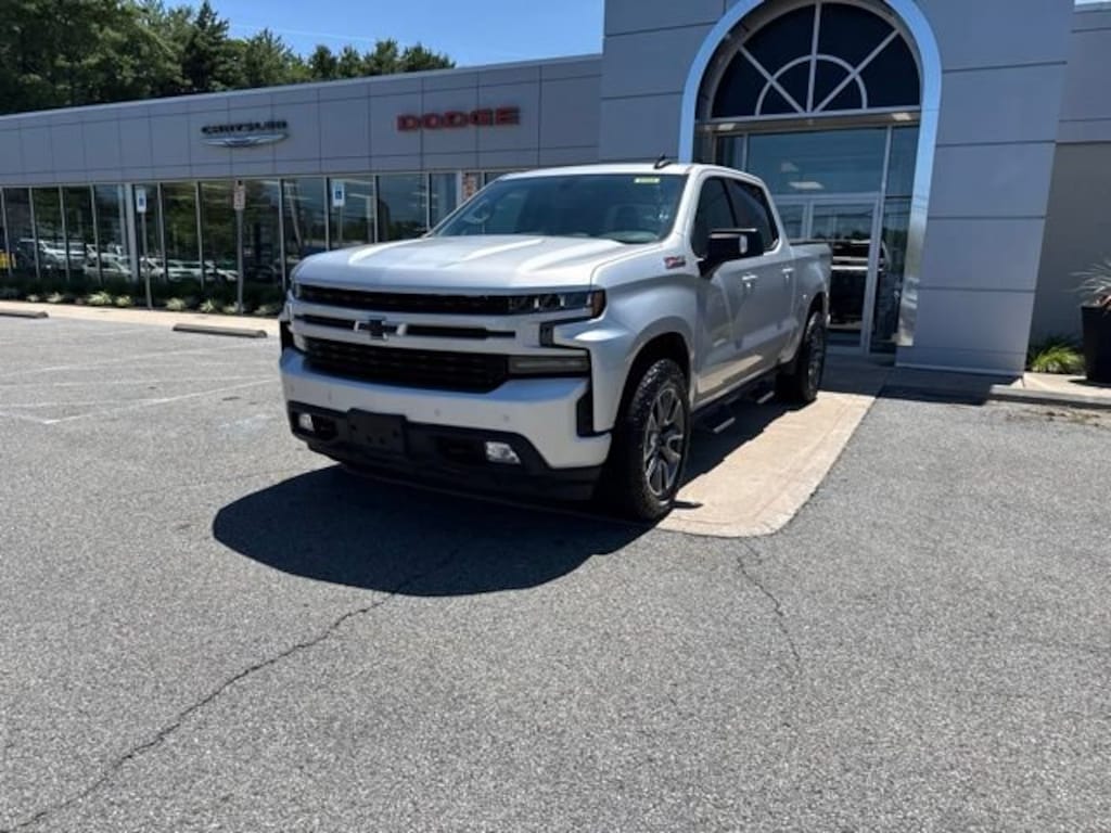 Used 2019 Chevrolet Silverado 1500 RST 4WD Crew Cab 147 RST