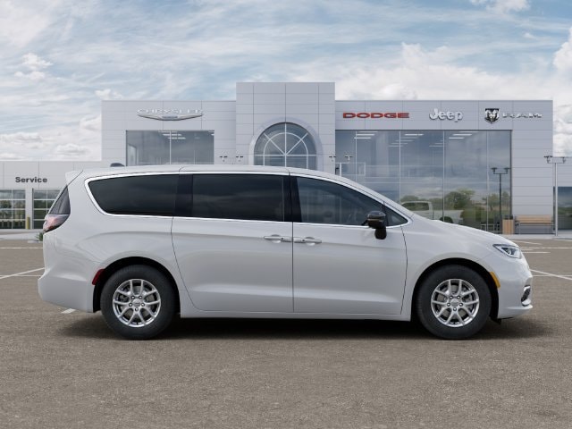 2026 Chrysler Pacifica Select - Photo 21