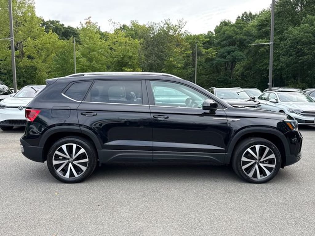 Certified 2023 Volkswagen Taos 1.5T SE SUV
