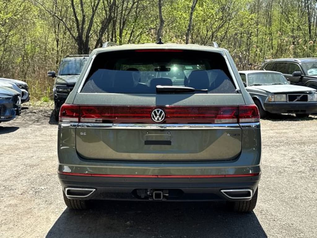 New 2026 Volkswagen Atlas SE w/Technology SUV